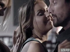 18 let, Blondýna, Kuřba, Dcera, Masturbace, Nevlastní máma, Tabu, Teenka