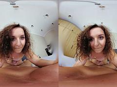 Trojrozmerné, Mačiatko, Kuřba, Z pohľadu účastníka, Realita