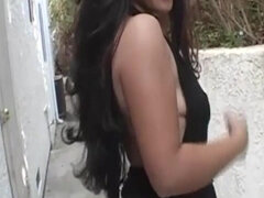 Culo grosso, Tette grandi, Pompino, Brunetta, Schizzo di sborra, Pisello, Toccando