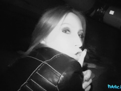 Amateur, Tromperie, Couple, Tir de sperme, En levrette, Faciale, Pov, Public