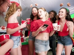 Obciąganie, Styl na pieska, Palcówka, Lizanie, Masturbacja, Cipka, Rzeczywistość, Trójkąt