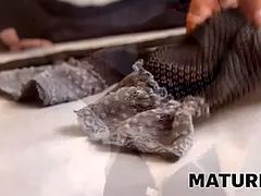 Blondine, Pik sutte, Ældre lækkre kvinde, Bedstemor, Hd, Ældre kvinde, Strømper, Bryster