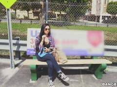 Hardcore, Hd, Na verejnosti