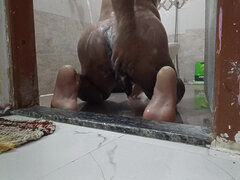 Leie, Bad, Pummelig, Handjob, Indisch, Solo