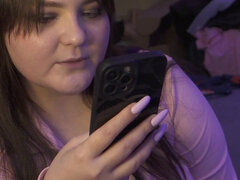 18 ans, Amateur, Belle grosse femme bgf, Fait maison, Strapon, Adolescente