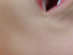 18 jaar, Aziatisch, Mooi, Sperma shot, Klein, Ruw, Tiener, Tieten likken