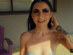 Amerikaner, Bikini, Svart, Pikk, Ansiktssperm, Fotfetisj, Ridning, Pupper