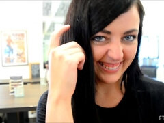 Detailní, Tanec, Extrémní, Masturbace, Orgasmus, Na veřejnosti, Hračky, Upskirt