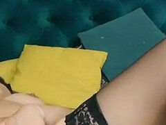 Braunhaarige, Frau, Fingern, Masturbation, Milf, Solo, Strümpfe