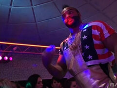 Amatéri, Blondína, Brunetka, Európskej, Okuliare, Medzirasové, Spodná bielizeň, Realita