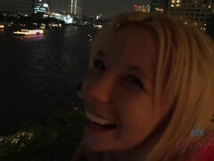 Любители, Дрочка ногами, Подружка, Джинсы, От первого лица, На публике, Курящие, Стриптизерша