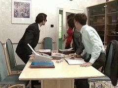 Grosse titten, Braunhaarige, Hundestellung, Handjob, Büro, Sekretärin, Strümpfe, Vintage