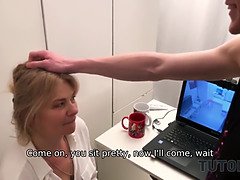 Mooi, Blond, Rondborstig, Oudere vrouw, Rijpe lesbienne, Moeder die ik wil neuken, Moeder, Stiefmoeder