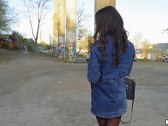 Brunette, Pik, Hundestilling, Penge, Pov, Offentlig, Ridning, Bryster