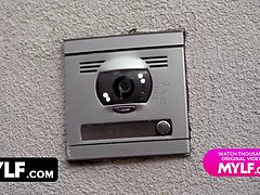 Velik kurac, Fafanje, Evinja, Lizanje, Milf, Muco, Kričal, Najstnice