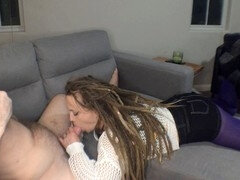 Suihinotto, Nainen pukeissa mies alasti