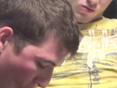 Amatør, Anal, Røvslikning, Stor pik, Pik sutte, Første gang