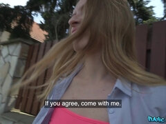 Cul, Blonde, Européenne, De plein air, Pov, Public, Tatouage, Nénés