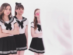 Kolidž, Hd, Najstnice, Joške, V uniformi