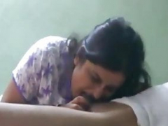 Desi Aunty Giving head