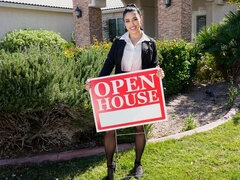 Fürdőszoba, Cumizás, Kutya póz, Szőrös, Latin lány, Érett feleség, Harisnya, Tetkó