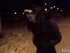 Duży kutas, Obciąganie, Brunetka, Kutas, Twarzowy, Hardcore, Publiczny, Mocno