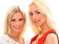 Amatorka, Blondynka, Palcówka, Całować, Masturbacja, Cipka, Odpędzanie, Cycki