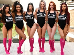 Erstaunlich, Schwarz, Fingern, Interrassisch, Küssen, Lecken, Masturbation, Entkleiden