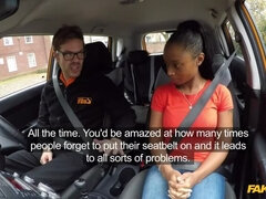 Amatör, Stora tuttar, Avsugning, Bil, Sperma shot, Ansiktsbehandling, Utomhus, Pov