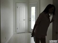 Meia nove, Peitos grandes, Lésbica, Baixinhoa, Madrasta, Tabu, Sexo grupal a três, Tetas