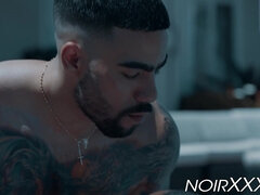 Anal, Grosse bite, Noire, Homosexuelle, Hard, Piscine, Lécher le sphincter, Tatouage