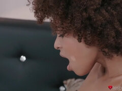 Zadok, Čierne, Brunetka, Lesbické, Výprask, Prirodzené prsia, Pička, Kozičky