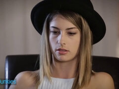 Zadek, Brunetka, Creampie, Hardcore, Dospělé, Piercing, Realita, Kozičky