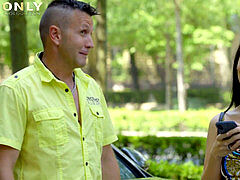 Vonku, Na verejnosti, Kurva