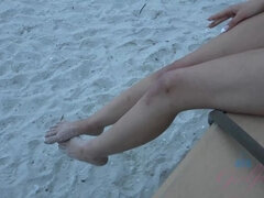 Amatör, Strand, Bikini, Flickvän, Latina, Pov, Röker, Tuttar