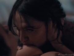 Brunetka, Nohy, Vlasaté, Líbání, Latinské, Výprask, Piercing, Sestra