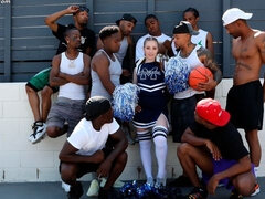 Noire, Bukkaké, Tir de sperme, Fétiche, Groupe, Orgie, Élève, Adolescente