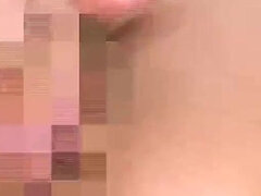 18 jaar, Enthousiasteling, Aziatisch, Pijpbeurt, Tiener, Tieten likken