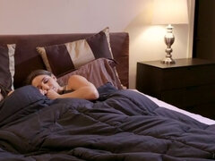 Stora tuttar, Brunett, Fingering, Mamma, Naturliga tuttar, Tonåring