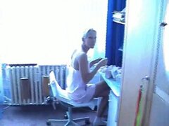 Amatéři, Blondýna, Na obličej