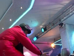 Kont, Laarzen, Aangekleed, Dansen, Leer, Lesbisch, Douche, Swinger