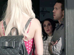 Chůva, Kuřba, Líbání, Tetování, Švédská rojka