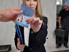 Grande cazzo, Bionda, Cazzo vecchio, Hardcore, Punto di vista pov, Uniforme