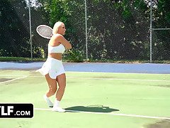 Mellanie Loves Sucking Oliver's Juicy Cock & Riding it like a Pro in tennis court - Mylf