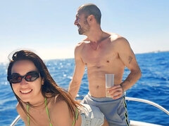 Amatör, Stor kuk, Stora tuttar, Avsugning, Brunett, Sperma shot, Milf, Utomhus