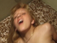 18, Blondína, Puma, Roztomilá, Európskej, Na tvár, Nemecké, Retro