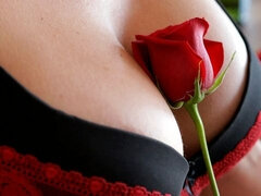 Arsch, Grosser arsch, Blondine, Blasen, Hundestellung, Küssen, Lingerie, Titten