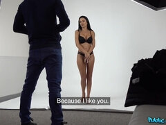 Grosse bite, Brunette brune, Hard, Pov, Public, Chatte, Serré, Nénés