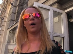 Bubbly Blonde Comes Back to Flat