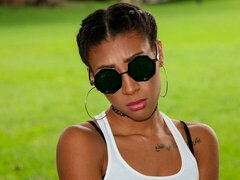 Κώλος, Μαύρος, Σε στάση σκύλου στα τέσσερα, Σκληρό, Φιλί, Ξυρισμένη, Έφηβος, Βυζιά